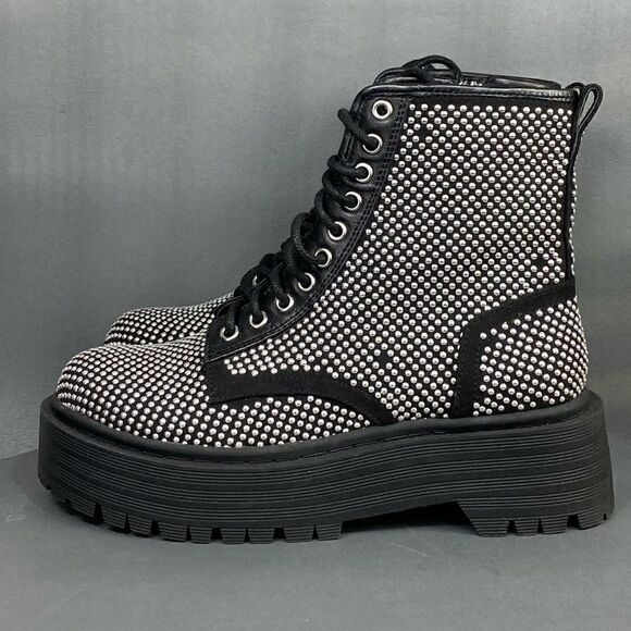 Gianni Bini Non-Stop Studded Chunky Lug Sole Platform Bootie Women size 6 (new) - Picture 1 of 10